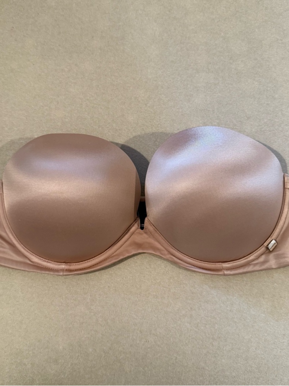 Victoria's Secret Very Sexy Strapless Push Up Bra - 36C